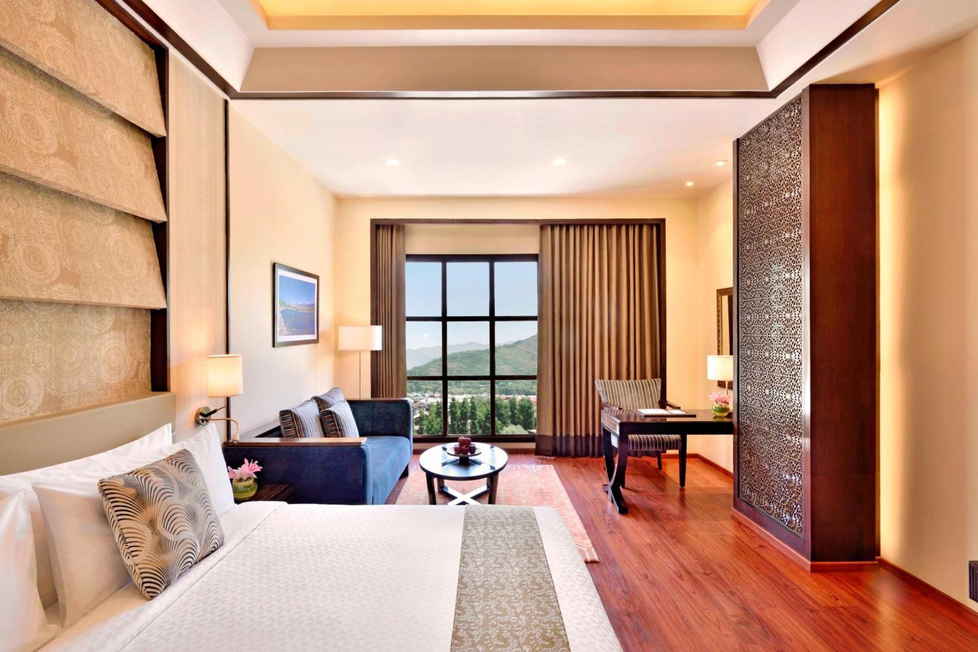 Four Points By Sheraton Srinagar Exterior foto